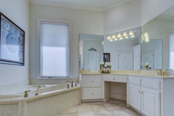 Best color to use in your bathrooms